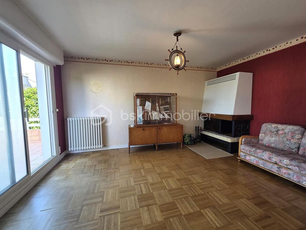 Lorient  Maison familiale de 124,50 m² avec vie de plain-pied, quatre chambres, Garage et Jardin