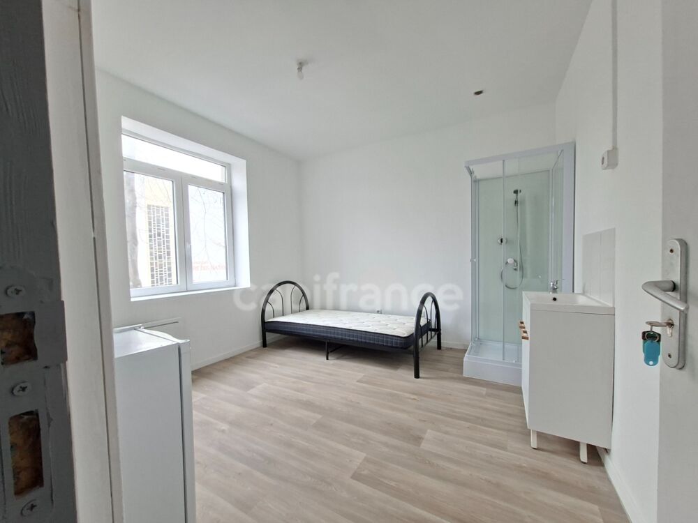 Location Appartement Chambre 11,5 m² avec salle d'eau – Colocation meublée – 390 € CC – Roubaix Roubaix
