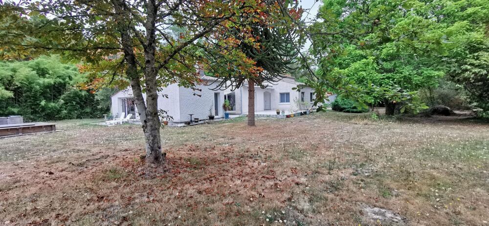 Vente de 2 maisons (1er 160 m² de type F4 + 2ème 46 m² de type F3) au milieu de son terrain de 16600 m² !