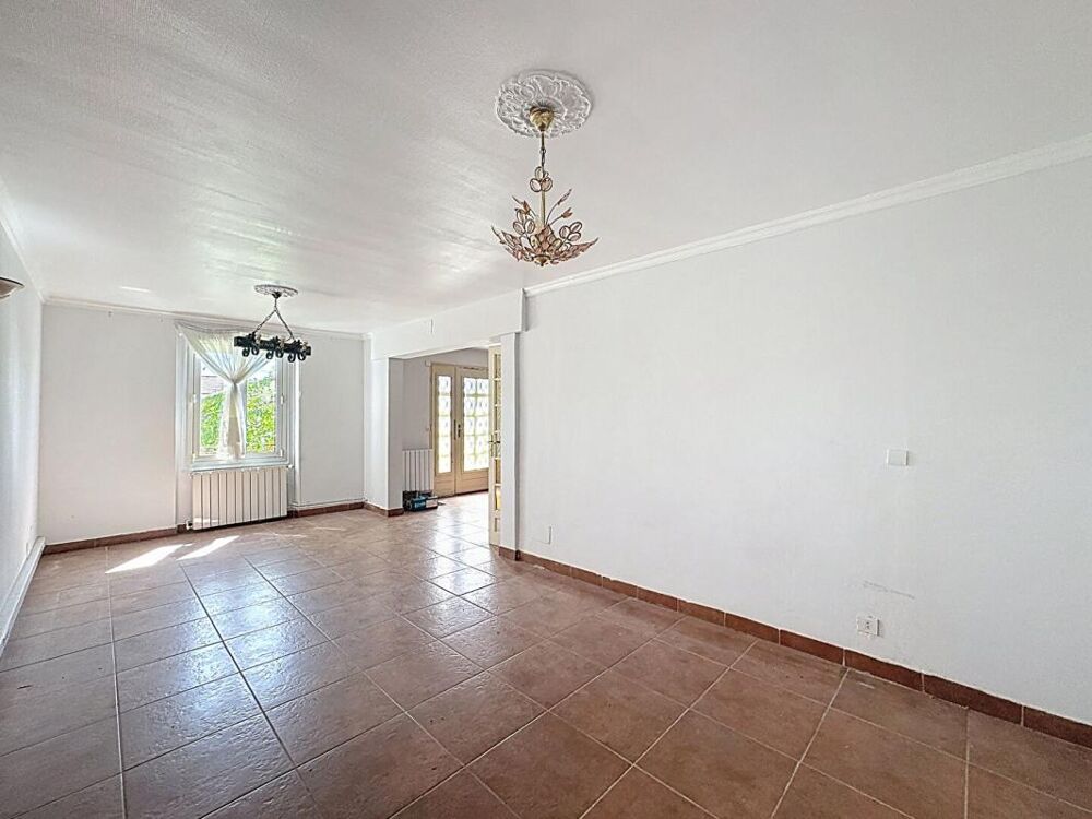 Vente Maison Maison familiale 6 chambres  Volumes exceptionnels, DPE C et garage XXL de 40 m2 Champlan