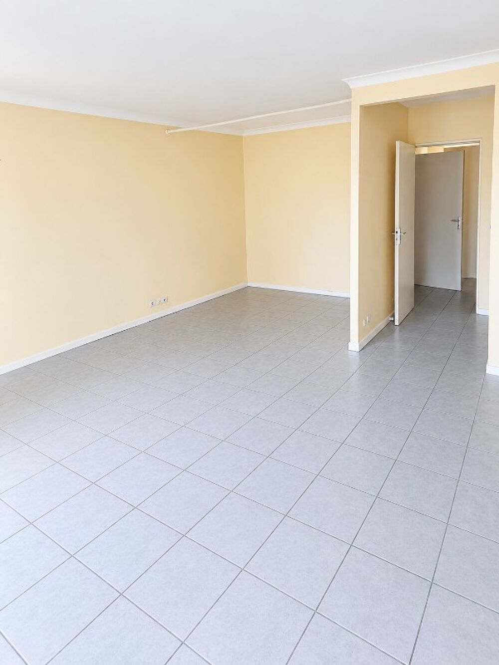 Location Appartement Studio avec jardin à LAMOTHE-MONTRAVAL Lamothe montravel