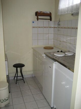  Appartement à louer 1 pièce 25 m²