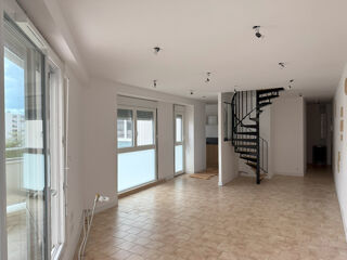  Duplex/triplex  vendre 4 pices 85 m