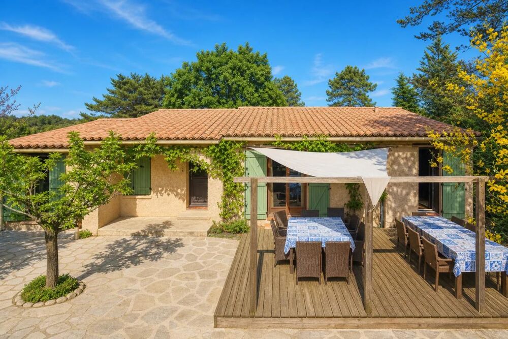 Vente Maison 83690 - TOURTOUR - DOMAINE SAINT PIERRE - MAISON 4 PIÈCES - 2 CHAMBRES - 86.0 M²  - TERRAIN DE 750.0 M² - GARAGE - CALME ABSOLU Tourtour