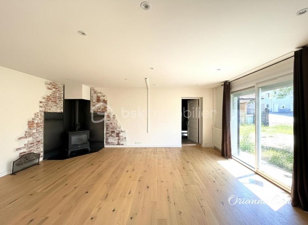 Vente Maison Maison familiale rénovée de 175 m² – 5 chambres – Terrain 904 m² Pontcharra