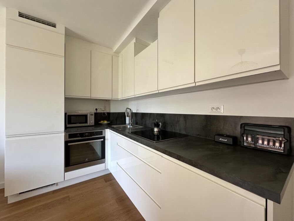 Location Appartement APPARTEMENT 4 PIECES  + PARKING COLLECTIF ET CAVE Roquebrune cap martin