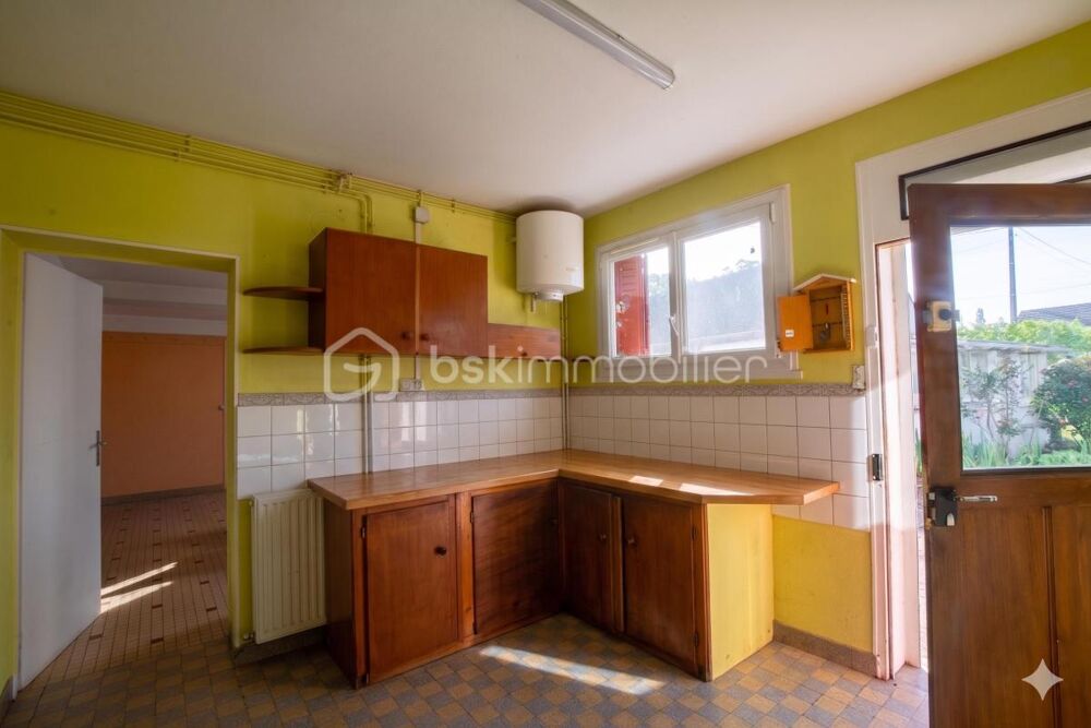 Vente Maison ? Rare à la Vente : Unique Ensemble Immobilier avec Étang sur un Domaine de 6 400 m² au Calme Les bordes