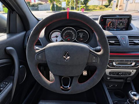 M&eacute;gane 3 2.0 275 RS Trophy 2015 occasion 17300 Rochefort
