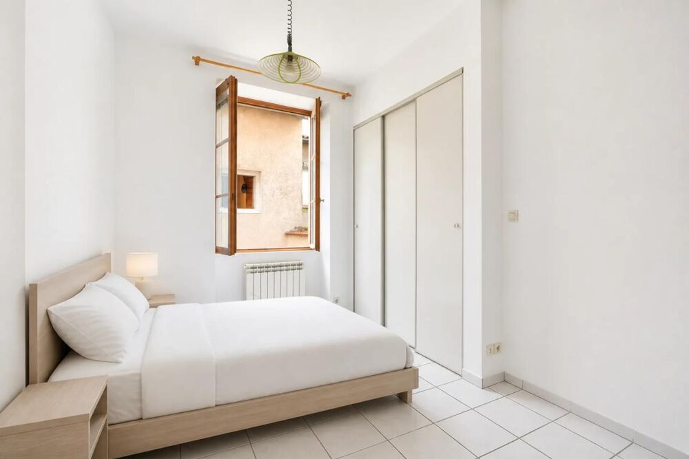 69007- LYON STUDIO 25M2 Prox PLACE SAINT LOUIS