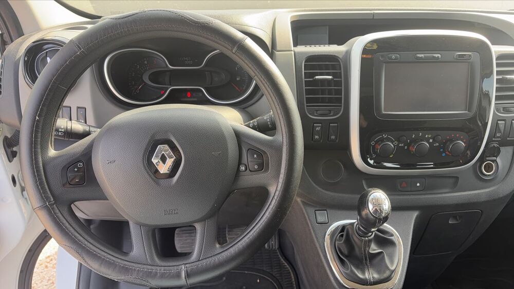 Trafic Fourgon L1H1 III 1.6 dCi 125 Grand Confort - 3 places 2017 occasion 20114 Figari
