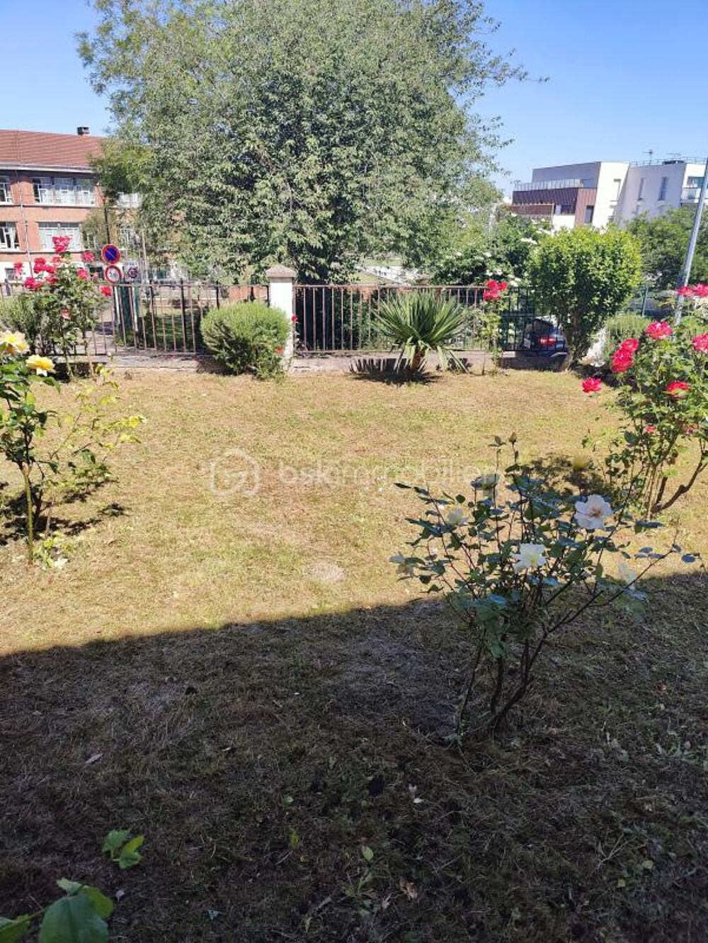 Vente Maison Nouveaute baisse de prix  grande maison 8 pièces, 128.04 m²- 8 pièces avec jardin.- Quartier de la Boissière  rue des Guillaume Noisy le sec