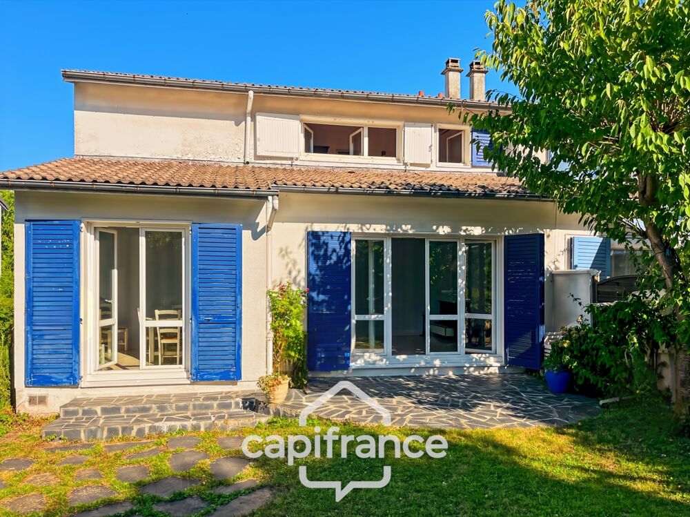 Vente Maison Maison familiale à Sucy-en-Brie, 5 pièces, 3 chambres, jardin et garage, au calme, rue du Maréchal de Lattre de Tassigny Sucy en brie