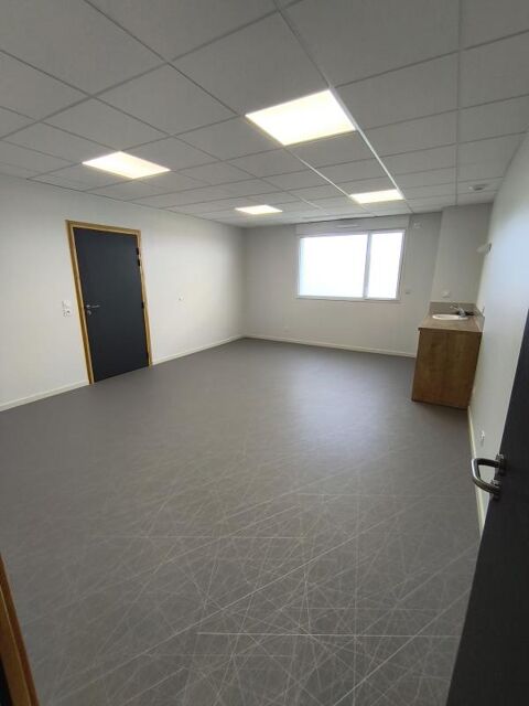 ST CYR SUR MENTHON - Cabinet 26.53 m&sup2; 507 01000 Saint cyr sur menthon