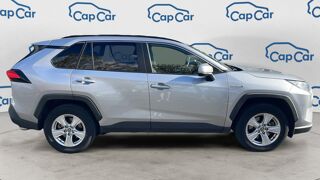 RAV 4 2.5 VVTi 218 Hybrid 2WD E-CVT Dynamic Business 2019 occasion 17100 Saintes