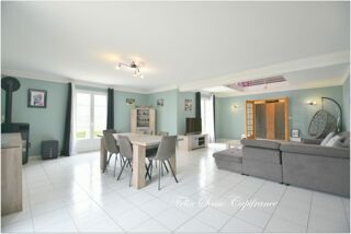  Maison � vendre 6 pi�ces 220 m�