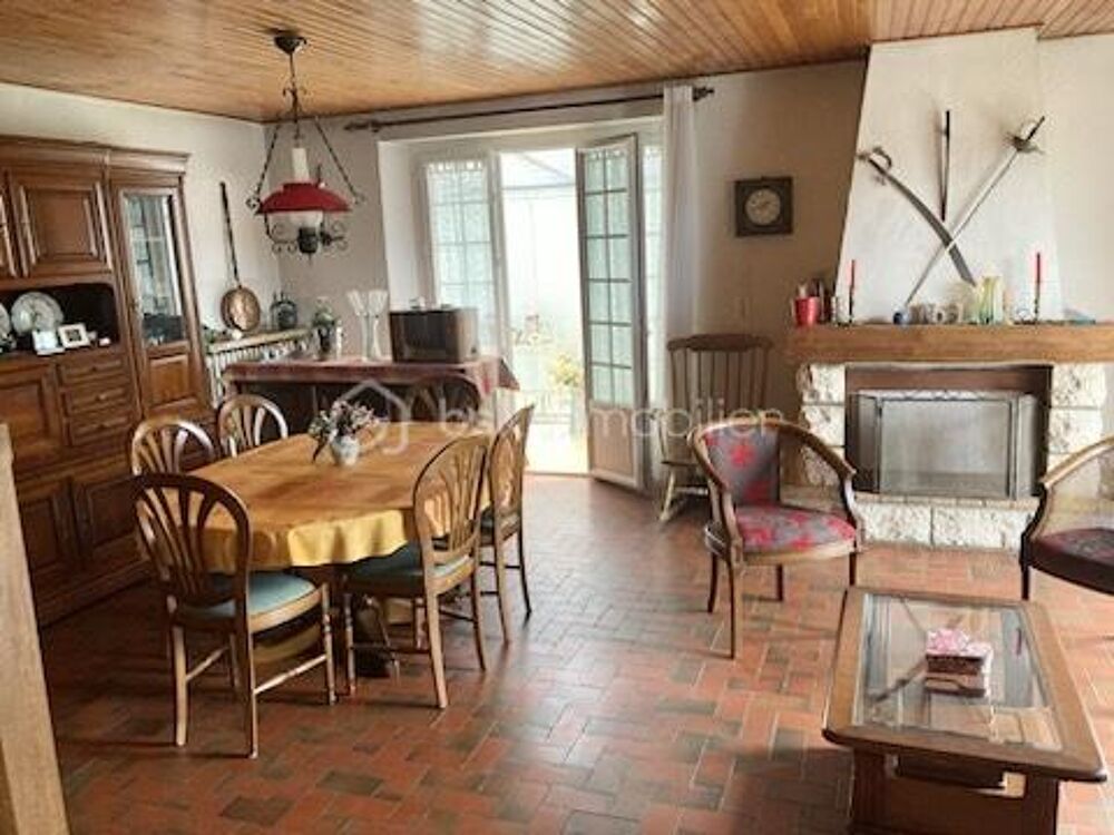 Maison familiale 4 chambres sur un terrain de clos et arboré