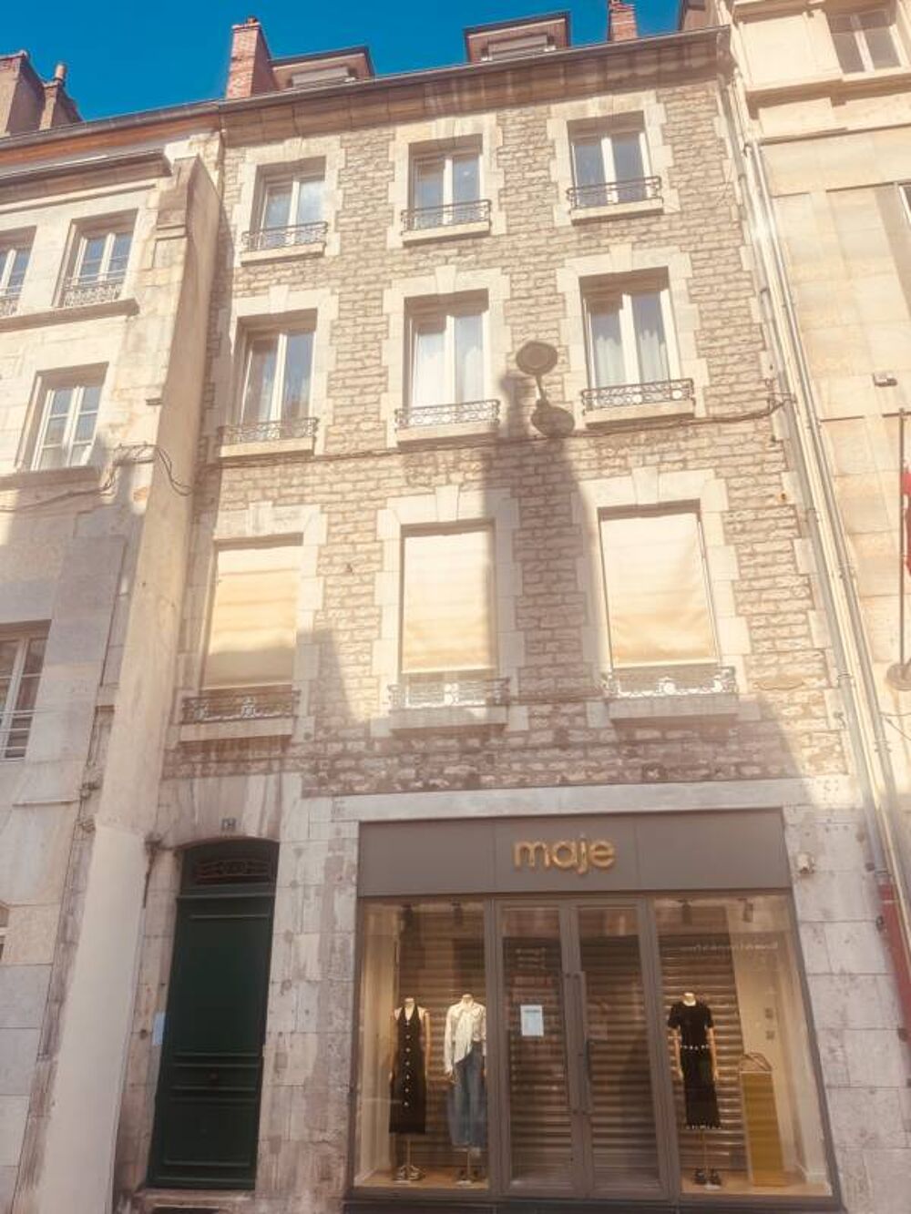 BESANCON BOUCLE, A PROXIMITE DE LA PLACE ST PIERRE, APPARTEMENT DE TYPE 6 DE 145 m2