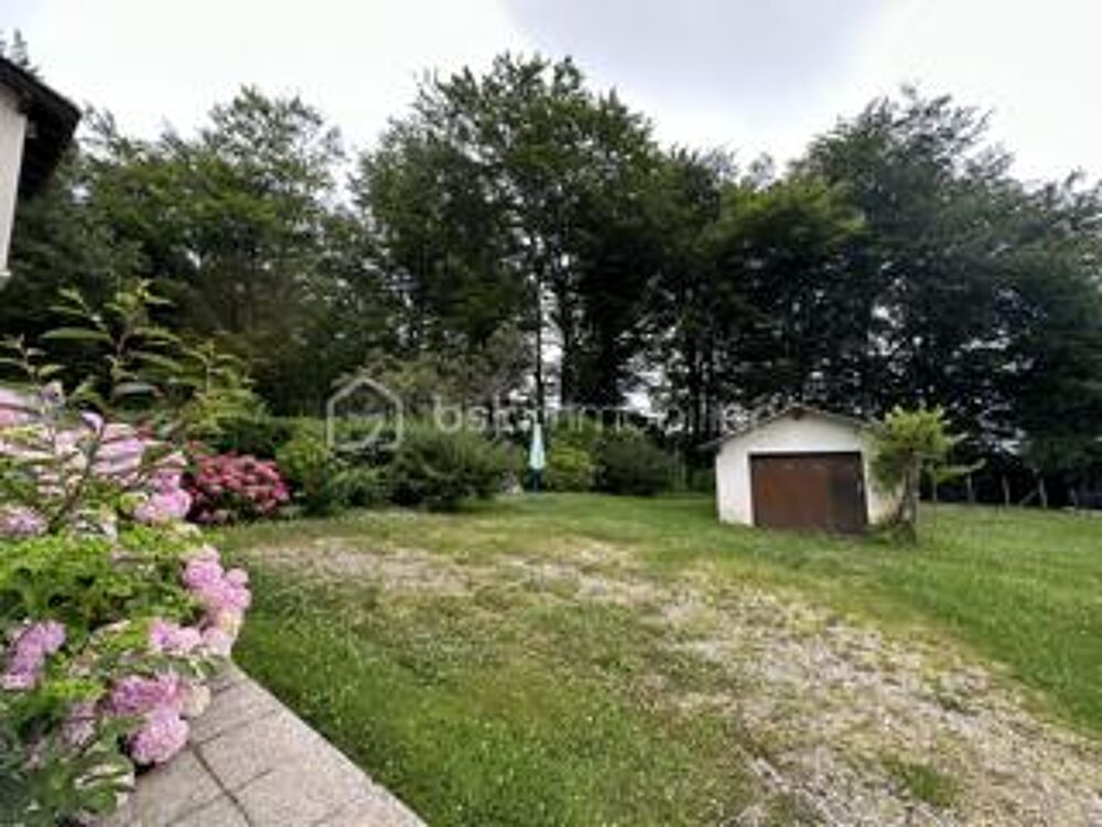 ANGLET  Maison de 181 m2 composée de 2 appartements, garage et bâti existant