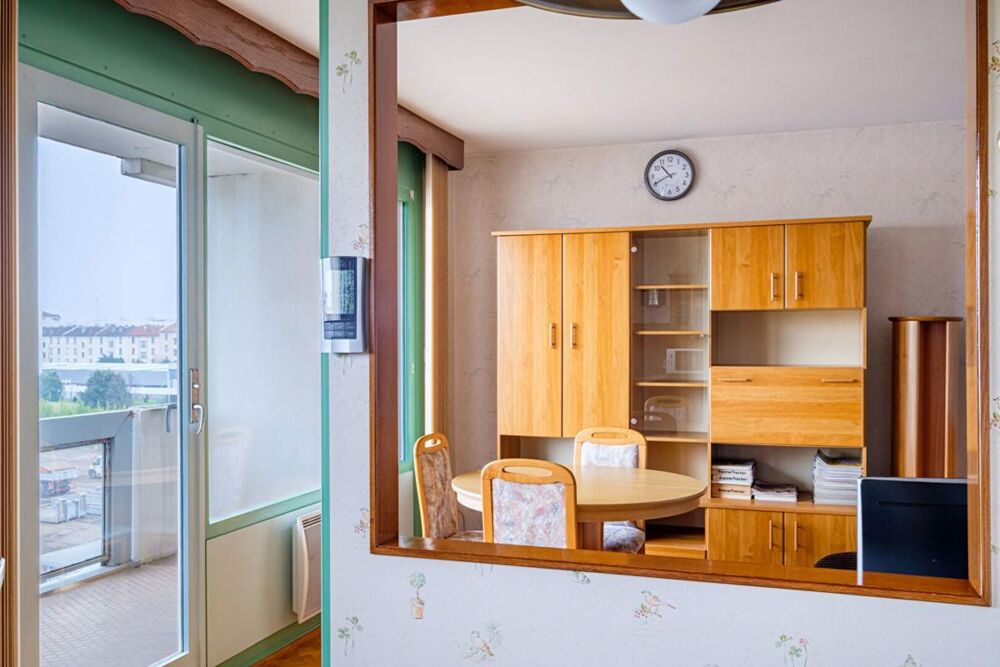 Vente Appartement Vente appartement T2 - Balcon/Gardien - Bachut Lyon 8