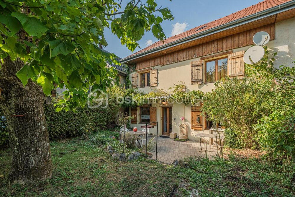 Vente Maison Maison ancienne avec atelier et comble aménageable a 25 mn du lac d'Annecy Sallenoves