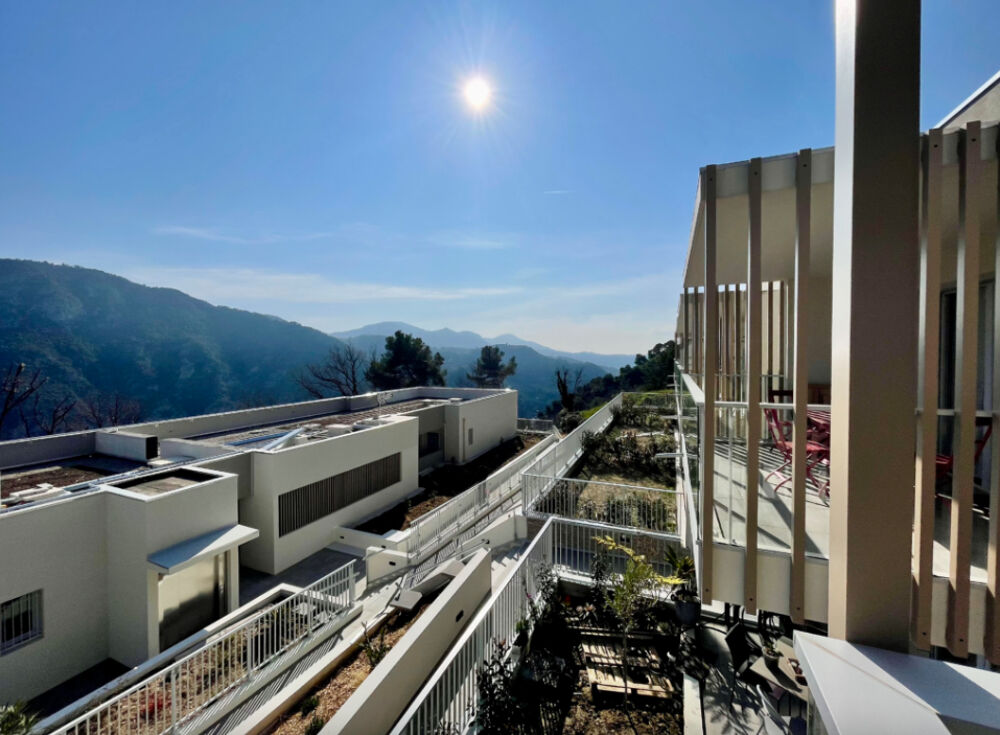 Vente Appartement Très beau 3 pièces de 67 m² avec sa terrasse de 10 m², un double stationnement Gilette