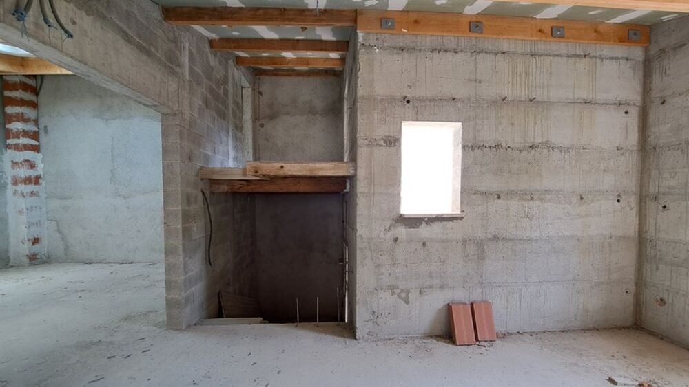 Vente Maison Maison en pierre 120m² à vendre – Saint-Jeannet (04270) Saint jeannet