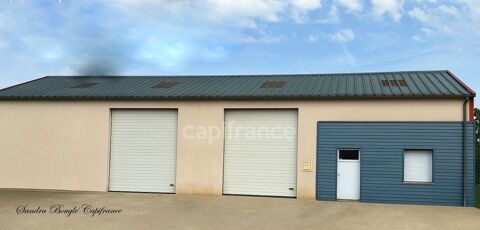 Local/bureau 440m2  &agrave; vendre AZE (53) 270000 53200 Aze