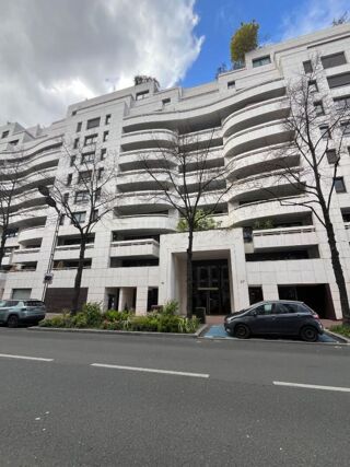  Parking / Garage à vendre 