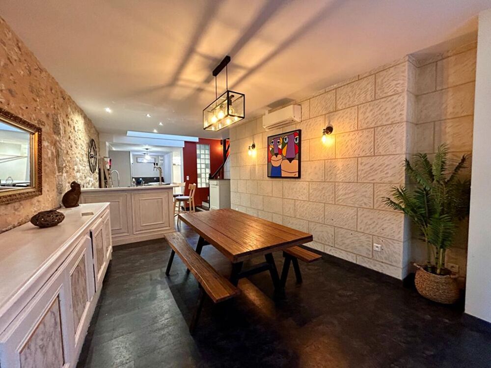 A vendre charmante maison dans le coeur historique de Périgueux 24000