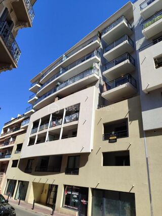  Parking / Garage � vendre 