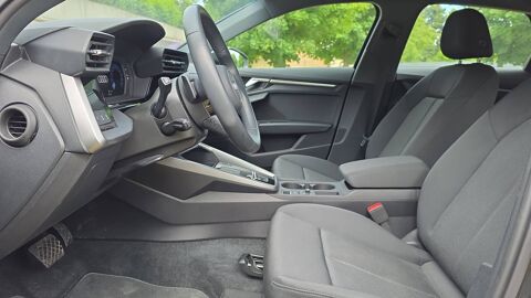 A3 1.5 TFSI 150 S-Tronic 7 Buisness - Automatique Entretien con 2024 occasion 95000 Cergy