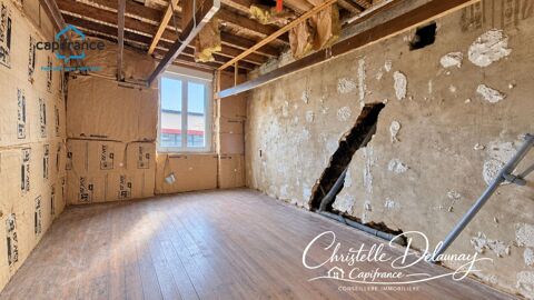   Maison de bourg lumineuse de 84 m² – Beau potentiel en plein centre de Villaines-la-Juhel Maison - 5 pièce(s) - 84 m²