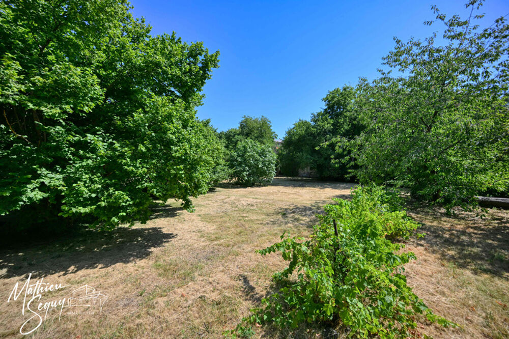 Appartement en rez de jardin de 70.23m², 3 pièces avec extérieur de 77.39m² SAINT GENIS LAVAL (69)