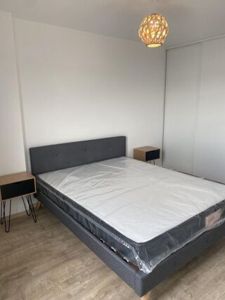  Appartement à louer 2 pièces 40 m²