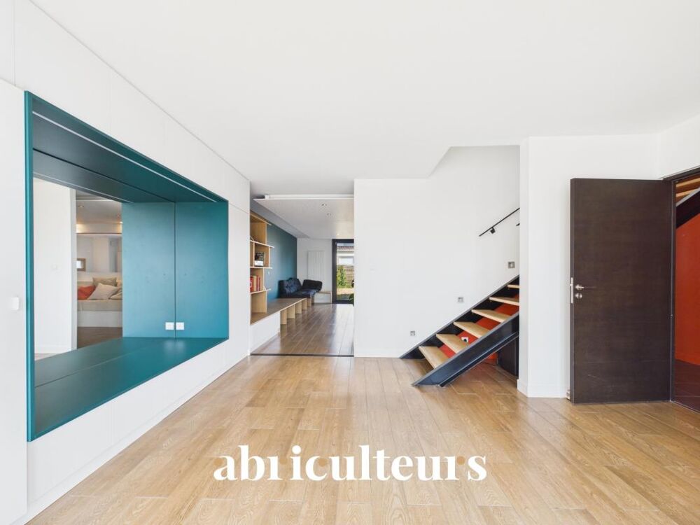 Vente Maison Maison familiale d'architecte de 219M2 en vente à Rezé, rue de l'Aérodrome (44400) Reze