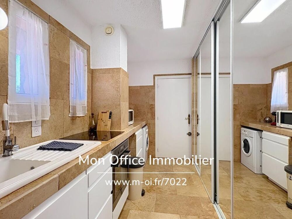 Vente Appartement Référence : 7022-LES. - STUDIO AVEC PARKING FACE AUX PLAGES À SAINT TROPEZ Saint tropez