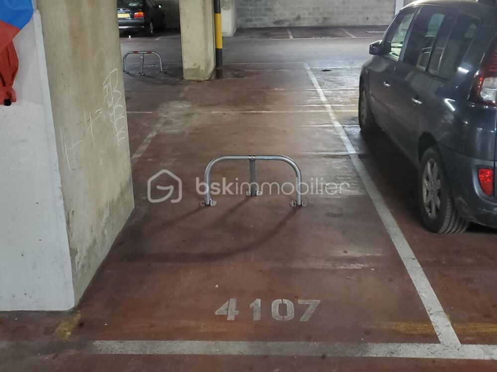 Vente Parking/Garage 75013 PARIS – EMPLACEMENT DE PARKING SÉCURISÉ – QUARTIER OLYMPIADES Paris 13