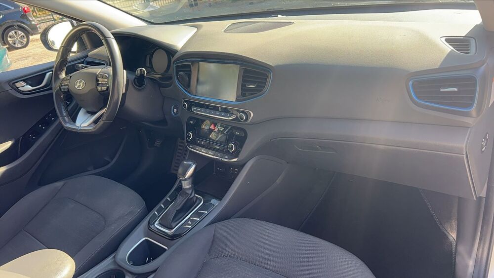 Ioniq 1.6 GDi 141 Hybrid DCT6 Creative - Premi&egrave;re main 2019 occasion 95700 Roissy En France