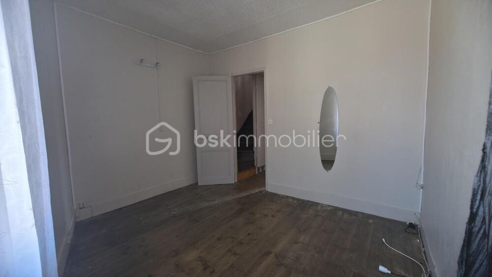 Amienoise avec grand jardin + garage 33m² et dépendances