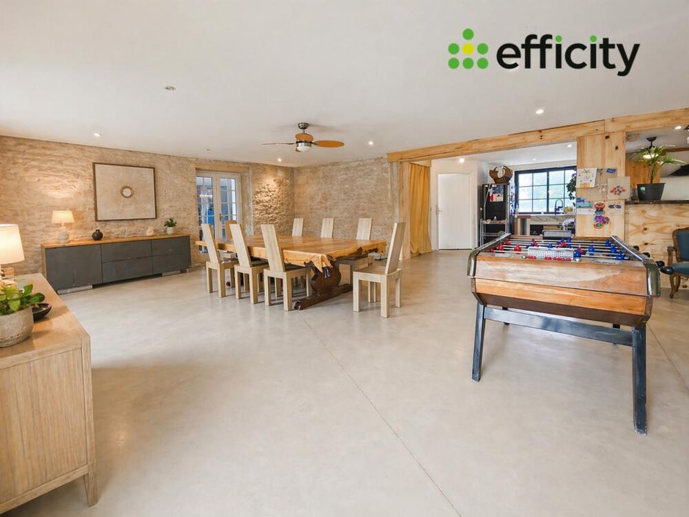 � vendre  Propri�t�/ch�teau Saint-Jean-de-Liversay (17170)