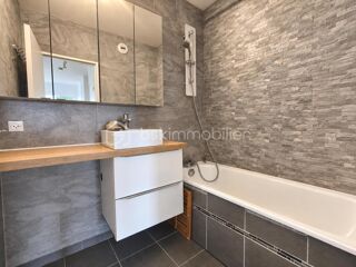  Appartement à louer 2 pièces 53 m²