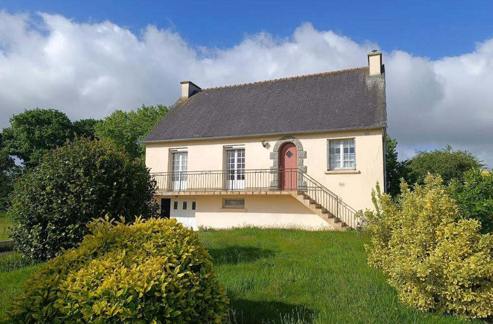 29530 Plonevez du Faou maison de 121 m² année 1975 4 chambres sous sol complet