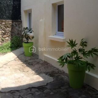  Immeuble � vendre 10 pi�ces 143 m�