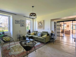 Propriété/château à vendre 8 pièces 289 m²