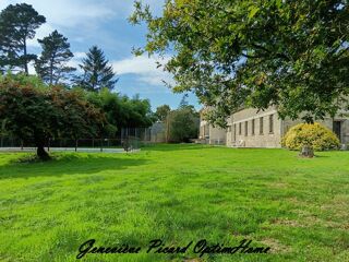  Maison  vendre 15 + pices 370 m