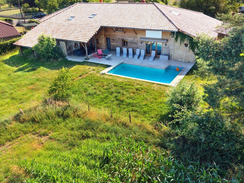 Vente Maison Maison à vendre 11 pièces proche de SAINT AMOUR (39) Saint amour
