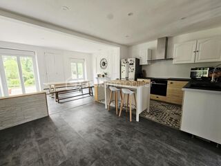  Maison � vendre 8 pi�ces 250 m�