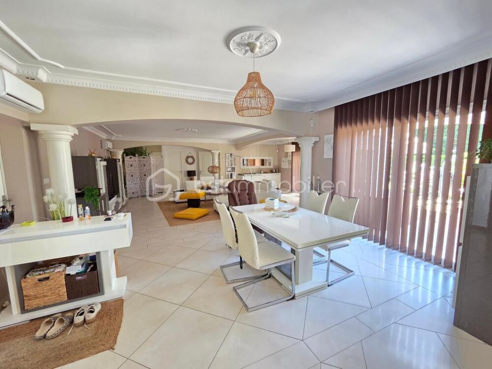 Vente Propriété/Château Magnifique Propriété de charme de 204m² à Chaulgnes avec Piscine et dépendances Chaulgnes