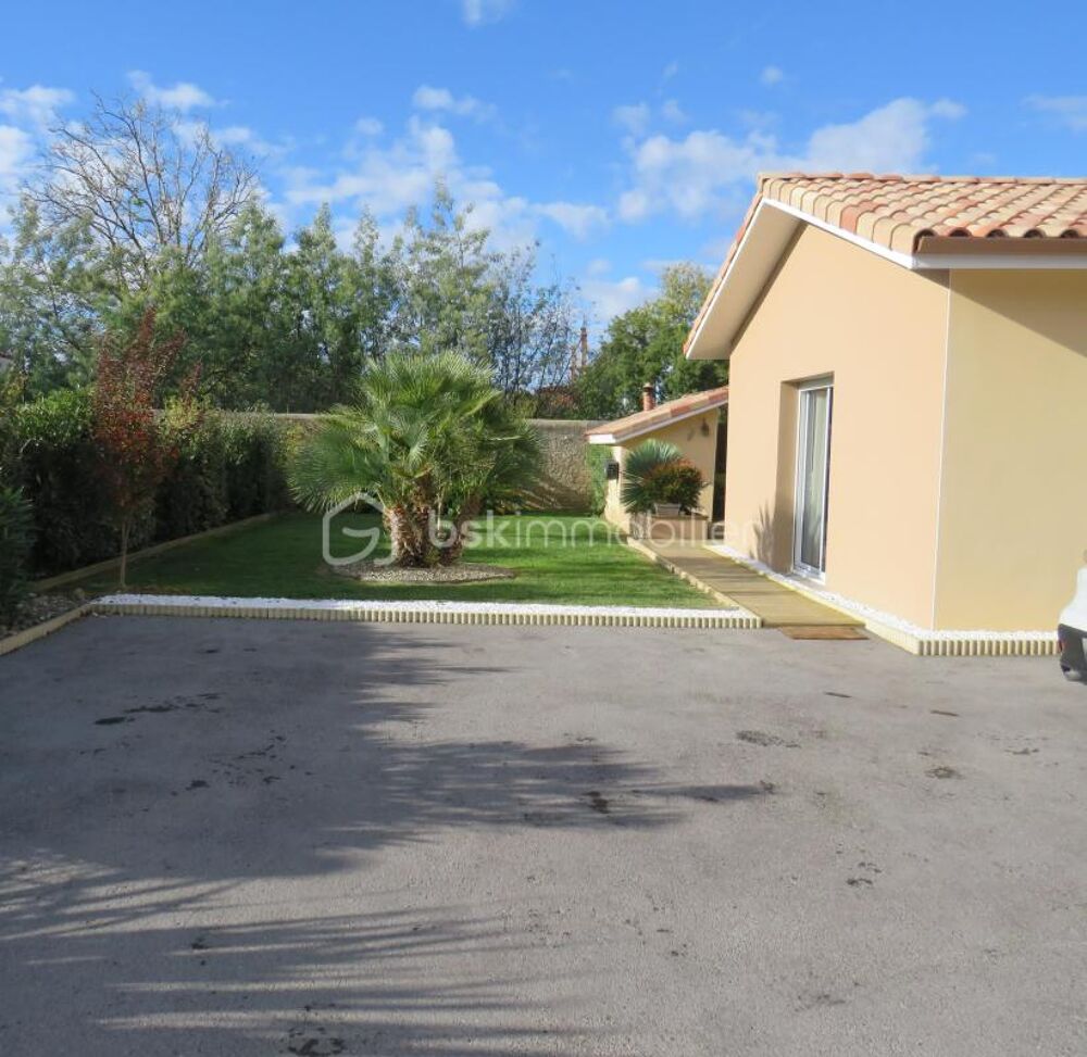 Vente Maison Maison plain-pied récente de 90 m², RT 2012 aux normes PMR sous garantie décennale Aire sur l adour
