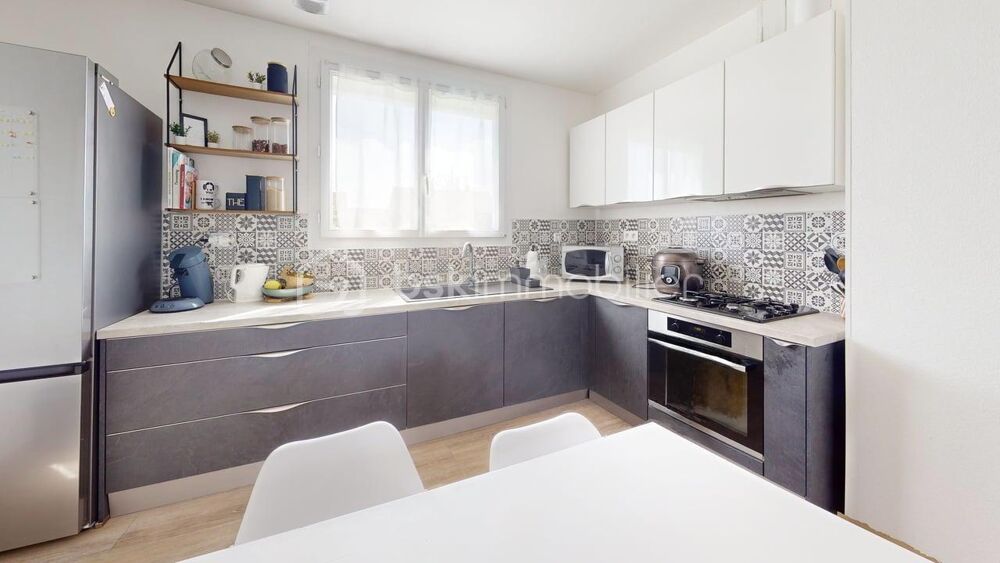 Vente Maison Maison Cocooning fonctionnelle de 76m2 avec grand garage et jardin clos Saint germain du puy